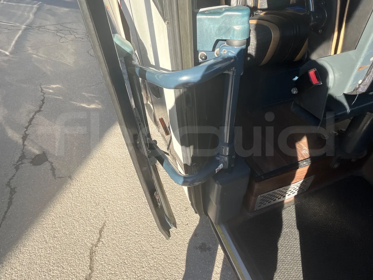 Neoplan Skyliner V6ACB - Euro 6 - 371 kW - 14.000 mt - door mechanism photo