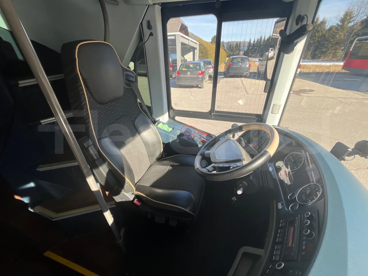 Neoplan Skyliner V6ACB - Euro 6 - 371 kW - 14.000 mt - driver's seat photo