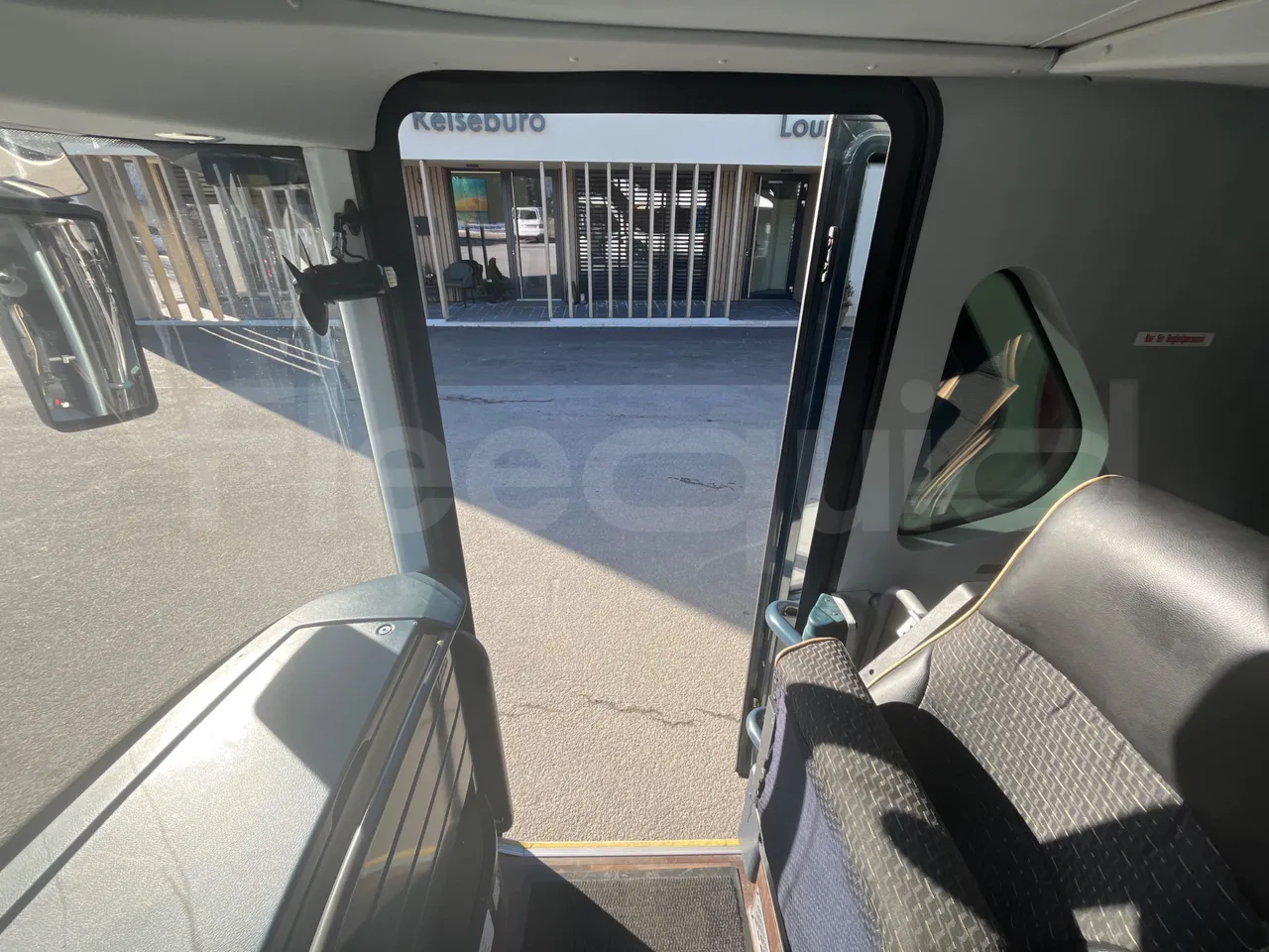 Neoplan Skyliner V6ACB - Euro 6 - 371 kW - 14.000 mt - handrails photo