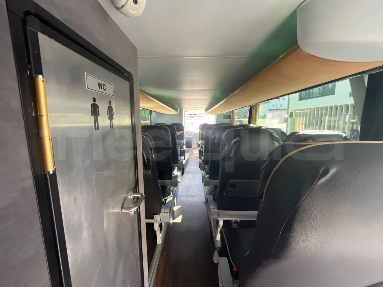 Neoplan Skyliner V6ACB - Euro 6 - 371 kW - 14.000 mt - forward view all seats last row height