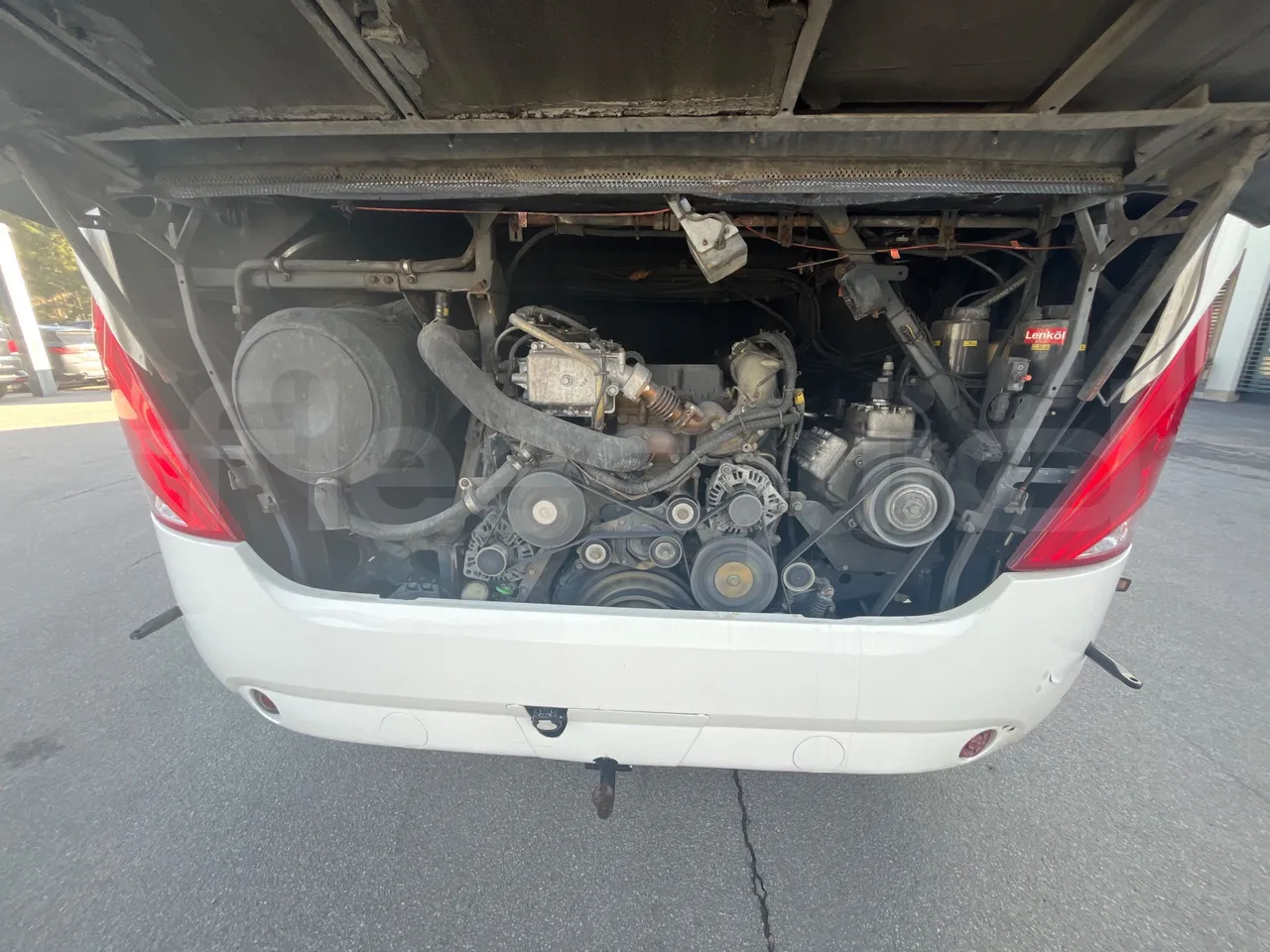 Neoplan Skyliner V6ACB - Euro 6 - 371 kW - 14.000 mt - rear hatch open