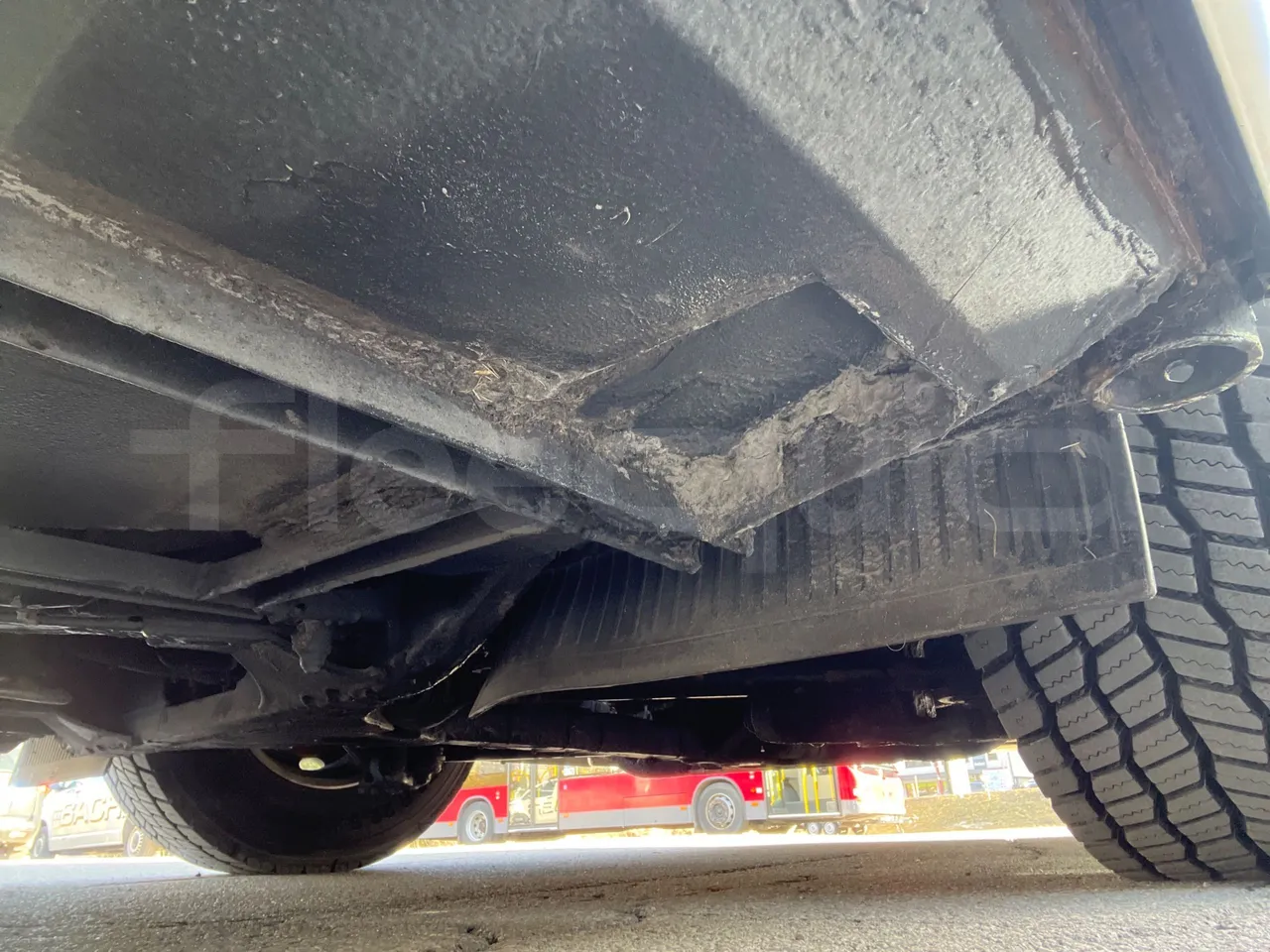 Neoplan Skyliner V6ACB - Euro 6 - 371 kW - 14.000 mt - front axle right side