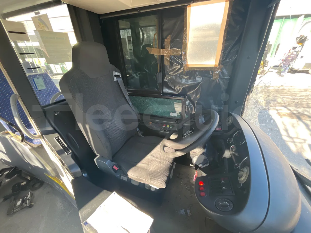 Man Lion's City A23 - Euro4 -257kW -18mt - driver's seat photo