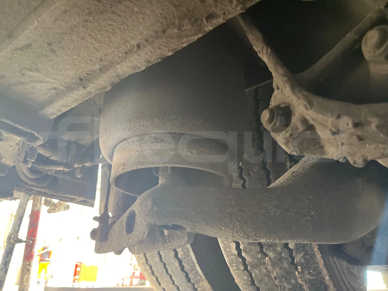 Man Lion's City A23 - Euro4 -257kW -18mt - axel 3 shock absorbers 1 right