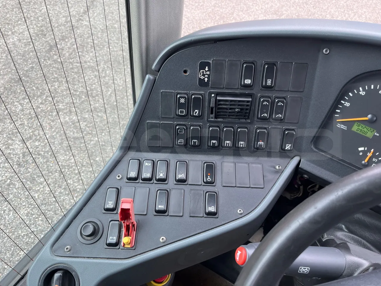 Mercedes-Benz Integro E5 4 - Euro5 - 220kW - 12.140mt - onboard devices 1