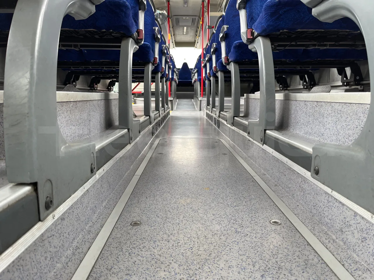 Mercedes-Benz Integro E5 4 - Euro5 - 220kW - 12.140mt - seat brackets photo