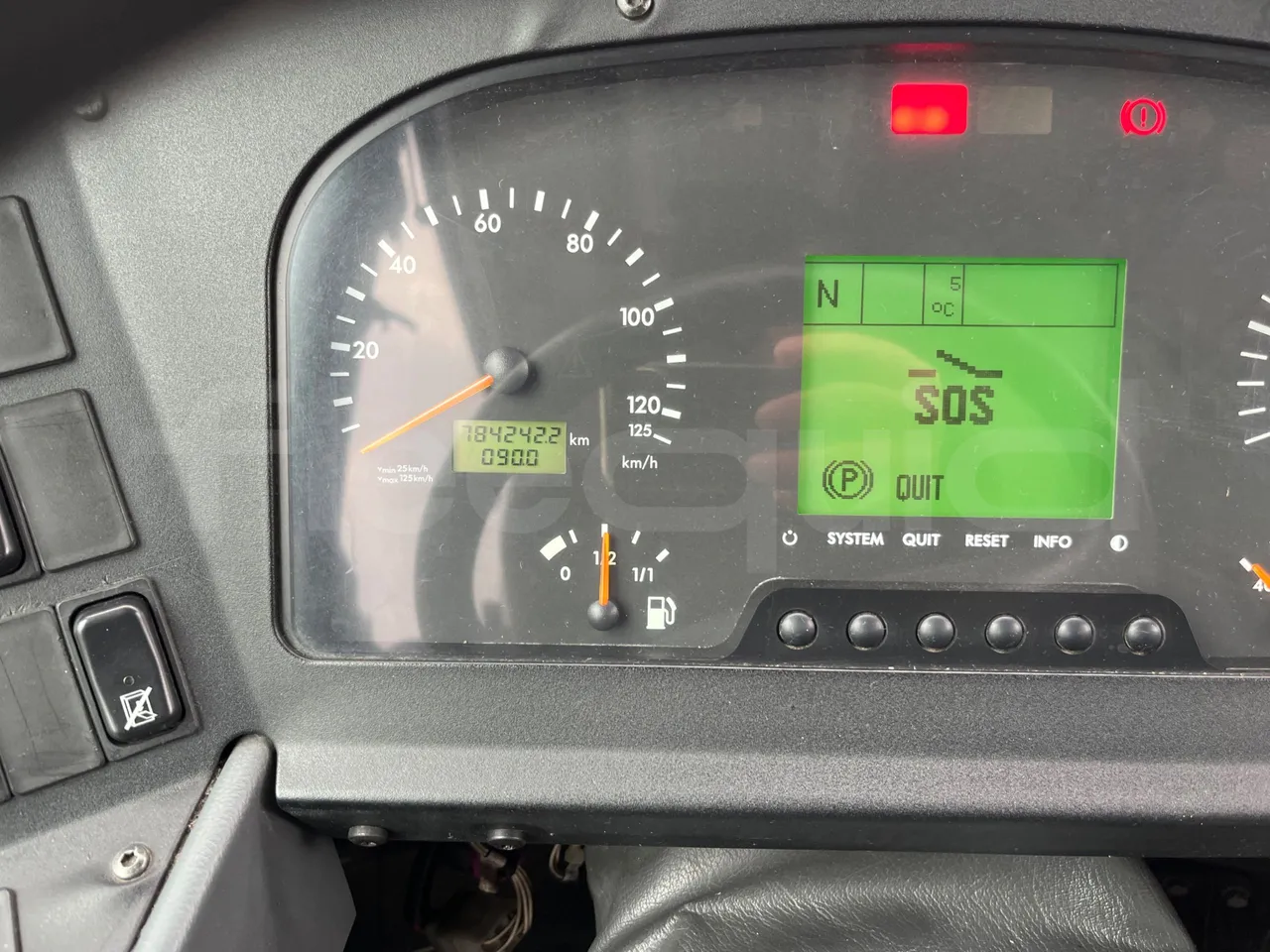 Mercedes-Benz Integro E5 4 - Euro5 - 220kW - 12.140mt - dashboard lights on