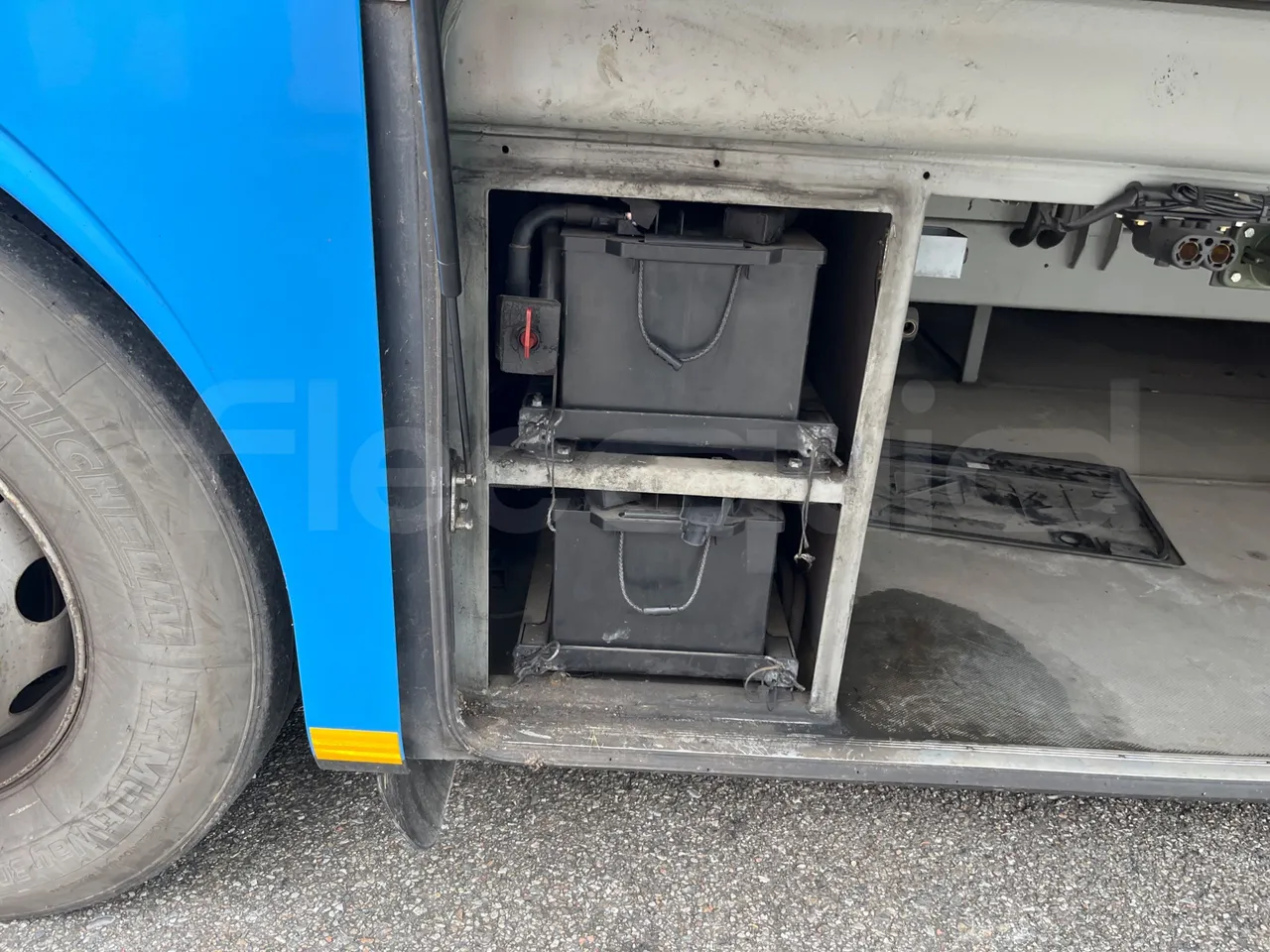 Mercedes-Benz Integro E5 4 - Euro5 - 220kW - 12.140mt - external compartments photo