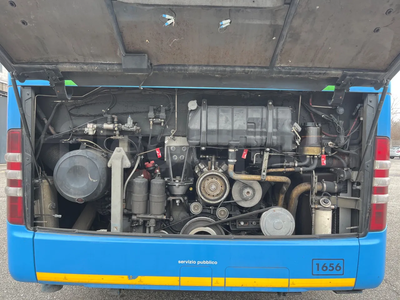 Mercedes-Benz Integro E5 4 - Euro5 - 220kW - 12.140mt - rear hatch open