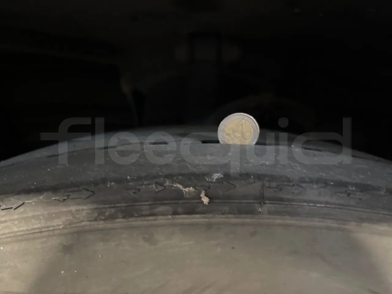 Mercedes-Benz Integro E5 4 - Euro5 - 220kW - 12.140mt - rear left tire photo