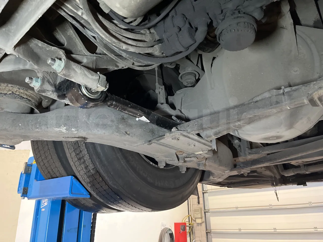 Mercedes-Benz Integro E5 4 - Euro5 - 220kW - 12.140mt - axle 3 right side