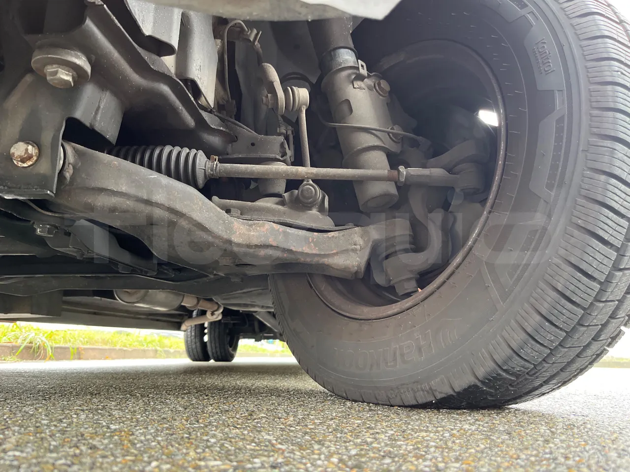 Mercedes-Benz Sprinter W 906 - front axle left side