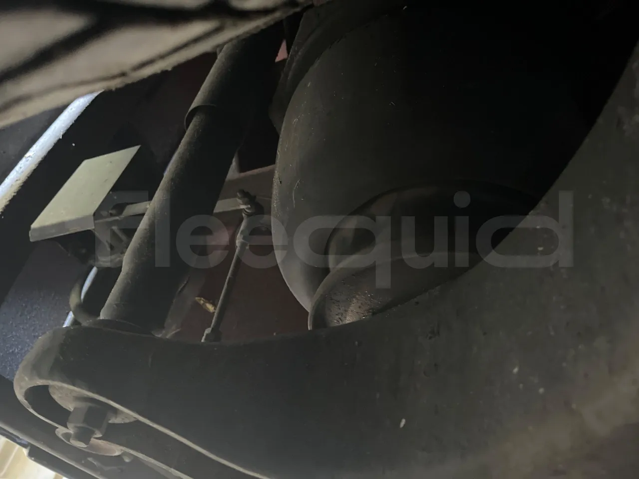 Iveco Magelys SFR310 - EUR5 - 331kW - 13.854m - axel 2 air springs 1 left