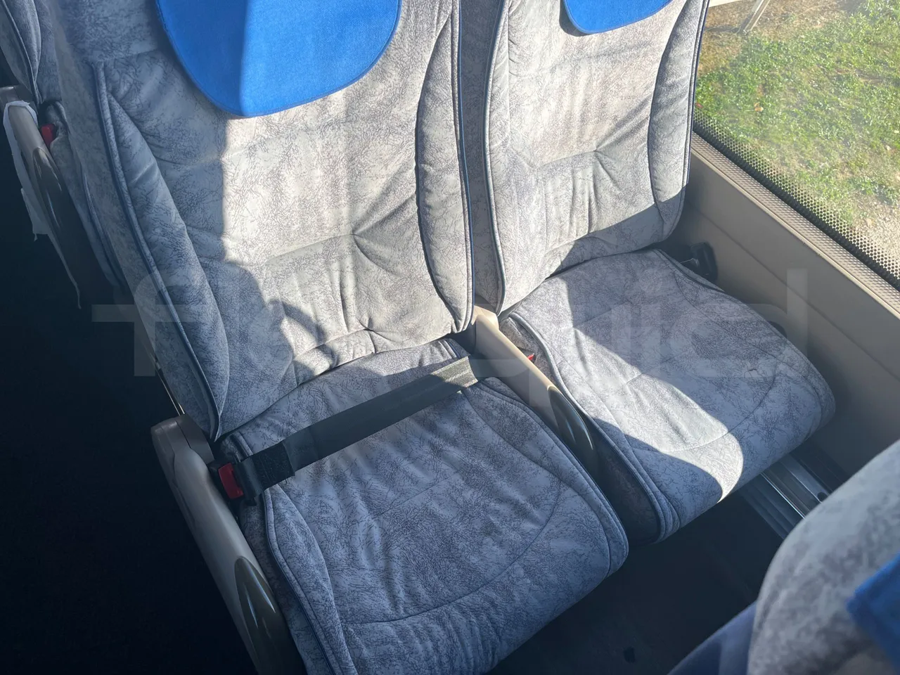 Iveco Magelys SFR310 - EUR5 - 331kW - 13.854m - central seat safety belt