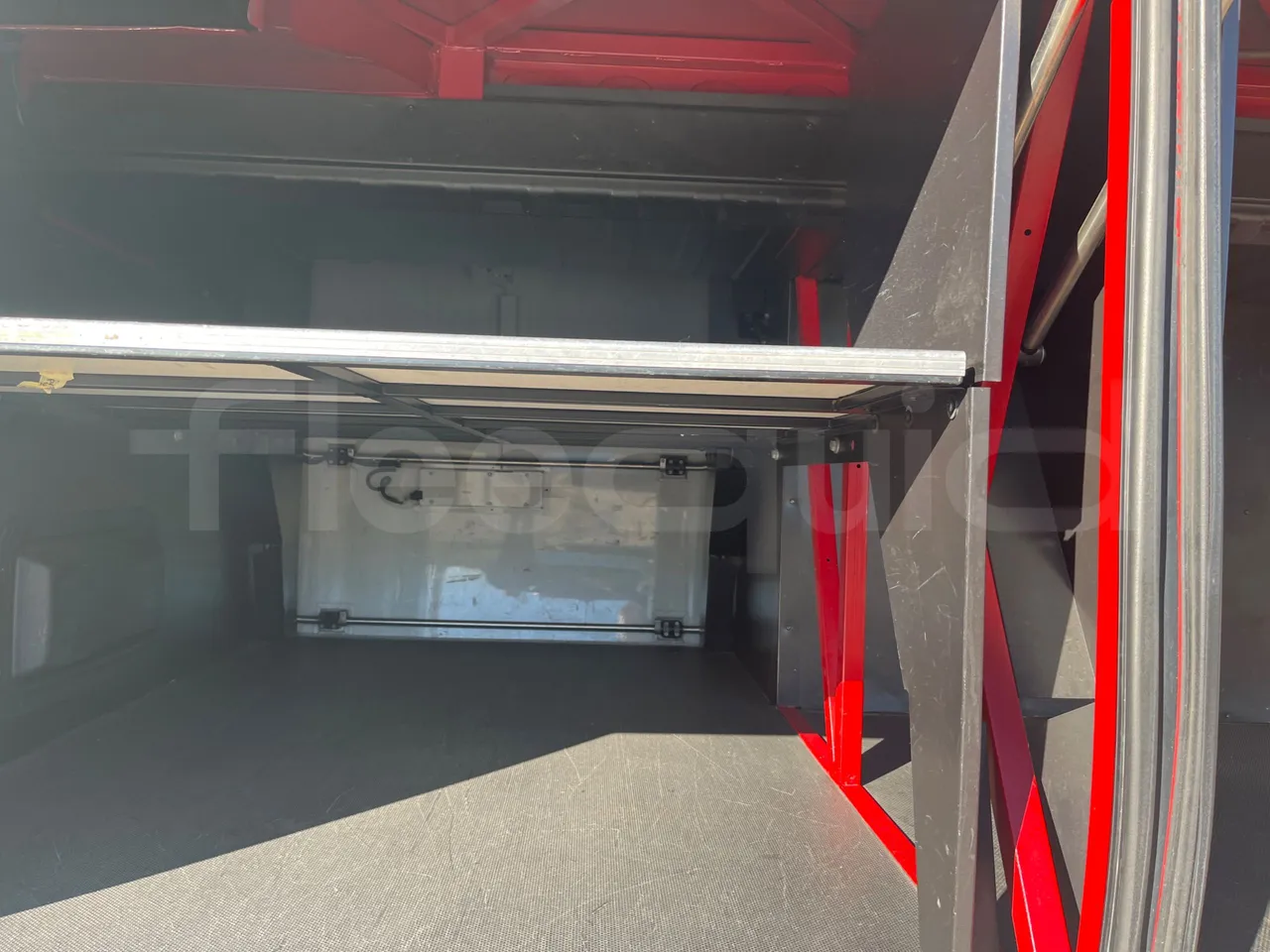 Iveco Magelys SFR310 - EUR5 - 331kW - 13.854m - internal frame rust check