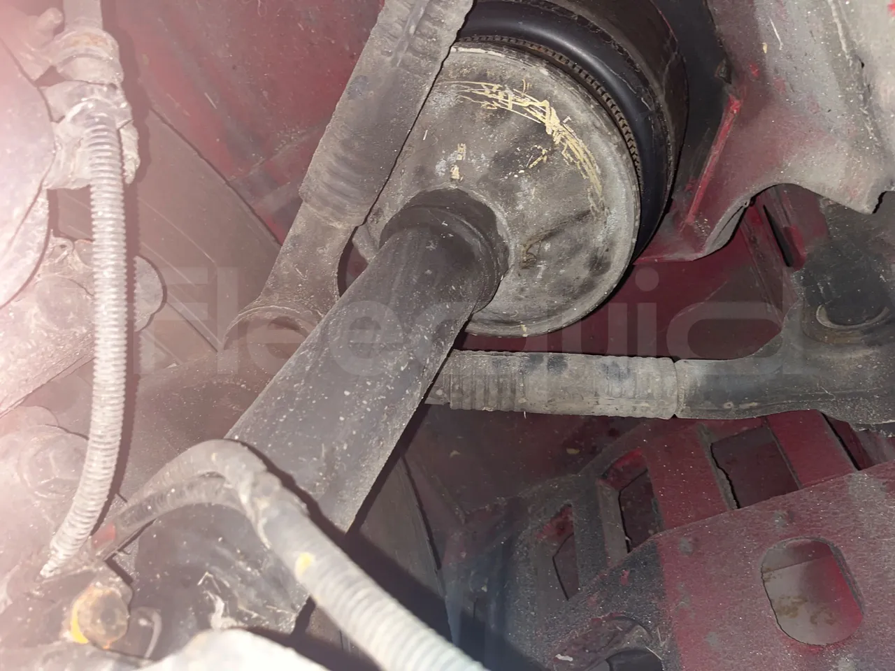 Iveco Magelys SFR310 - EUR5 - 331kW - 13.854m - axel 3 shock absorbers 1 right