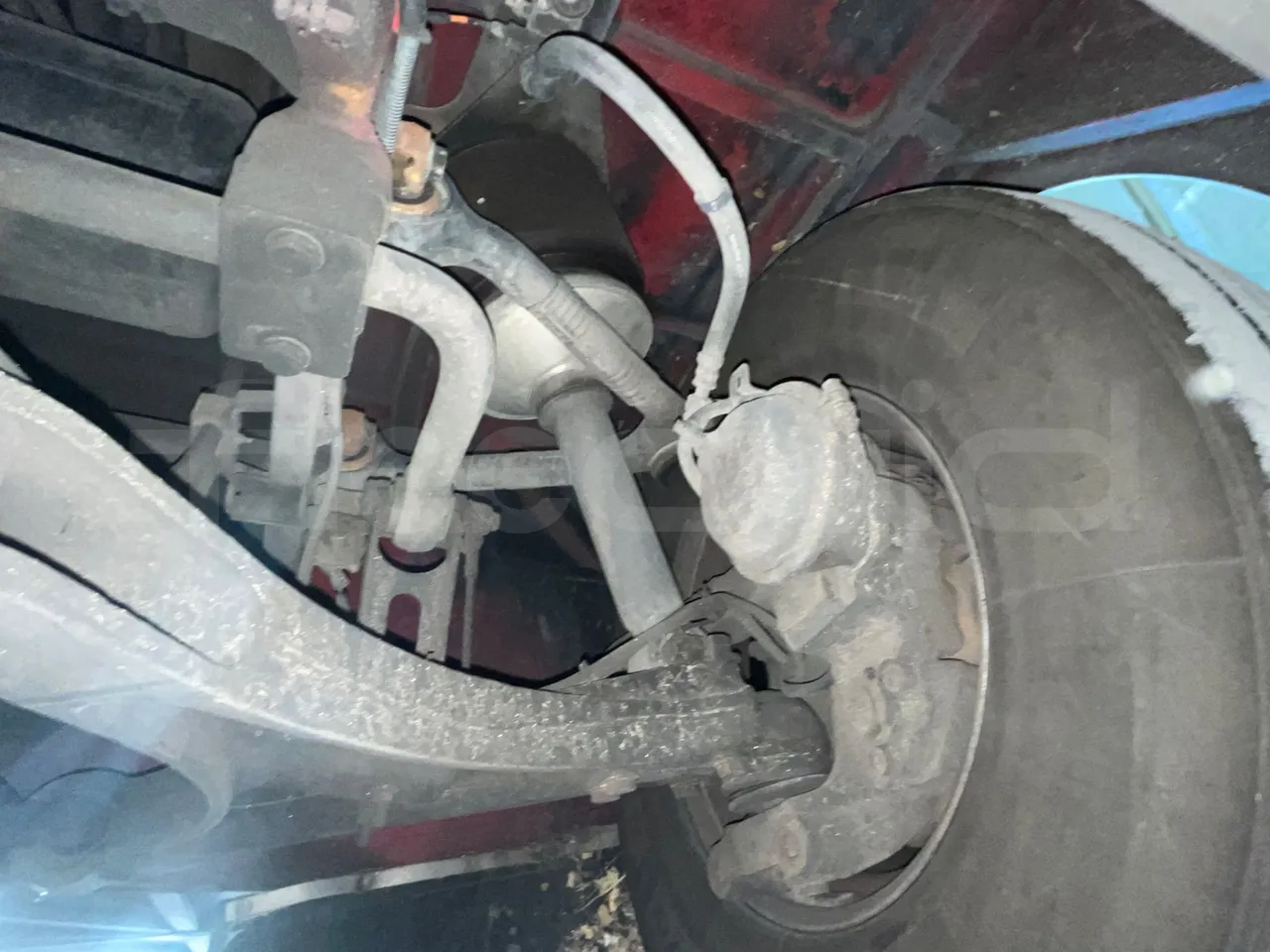 Iveco Magelys SFR310 - EUR5 - 331kW - 13.854m - front axle left side