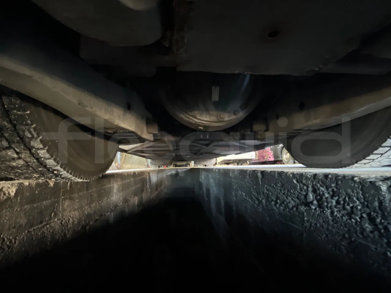 Iveco Magelys SFR310 - EUR5 - 331kW - 13.854m - axle 3 central