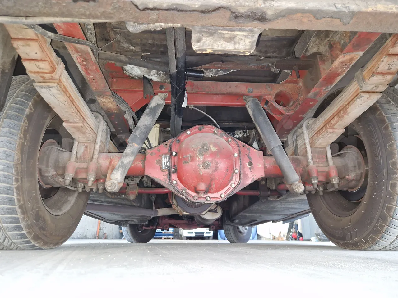 Iveco 65C15/70 JB - central axle (18m)
