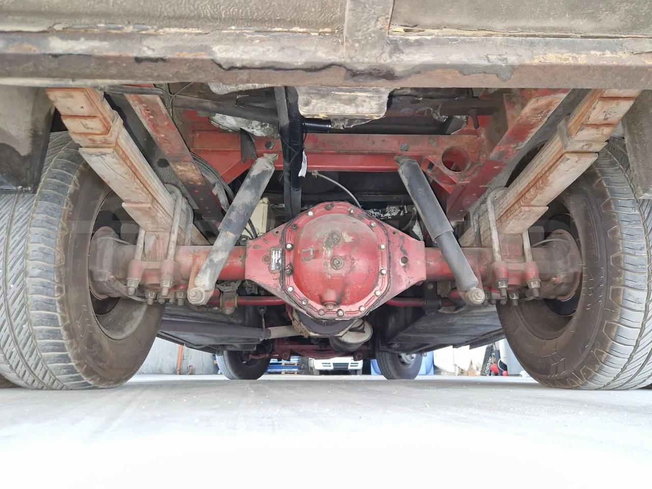 Iveco 65C15/70 JB - bellows turntable (18m)