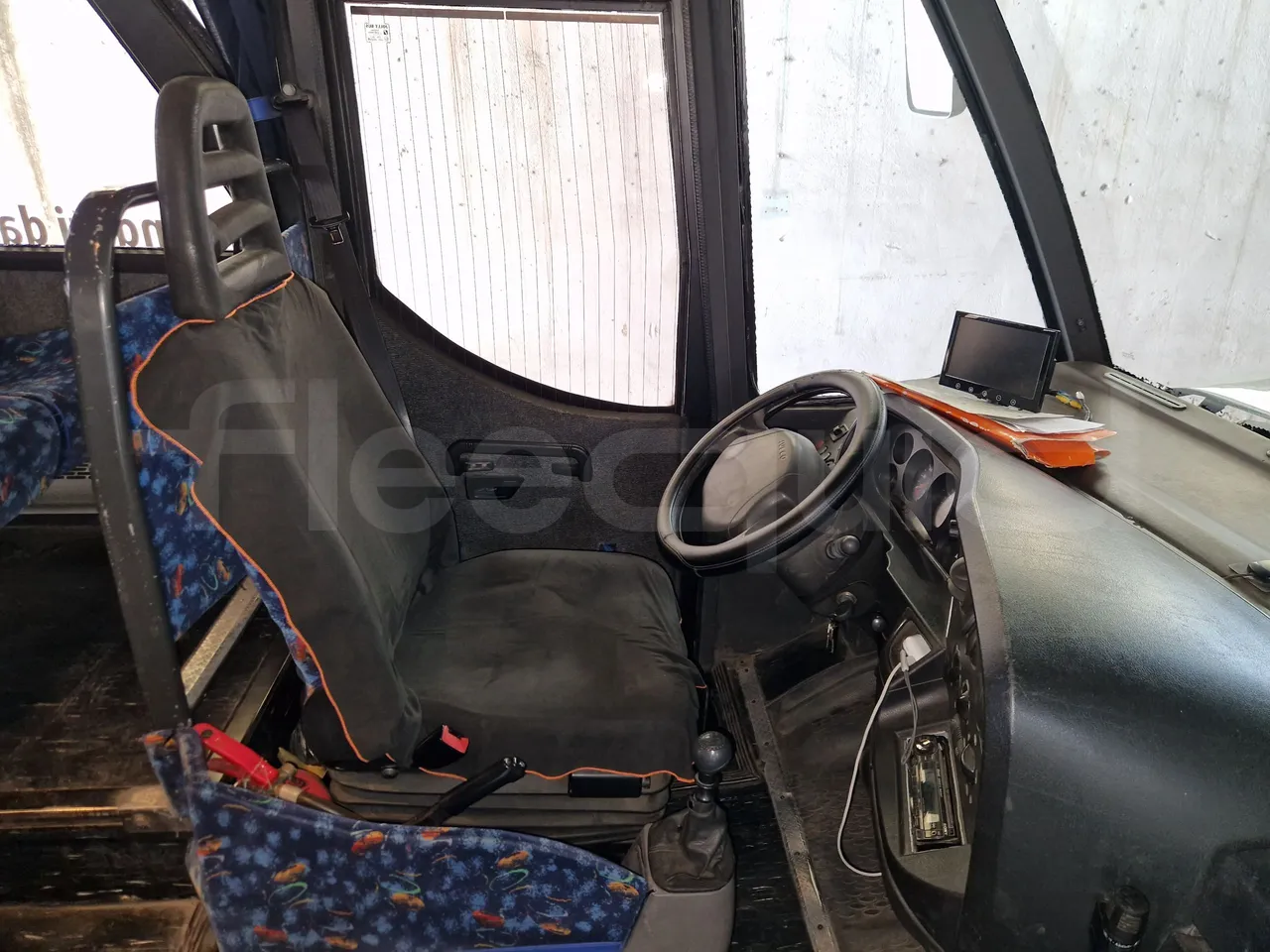 Iveco 65C15/70 JB - driver's seat photo