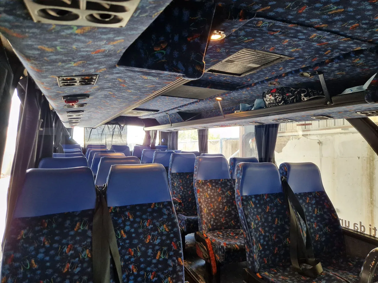 Iveco 65C15/70 JB - folding seat photo