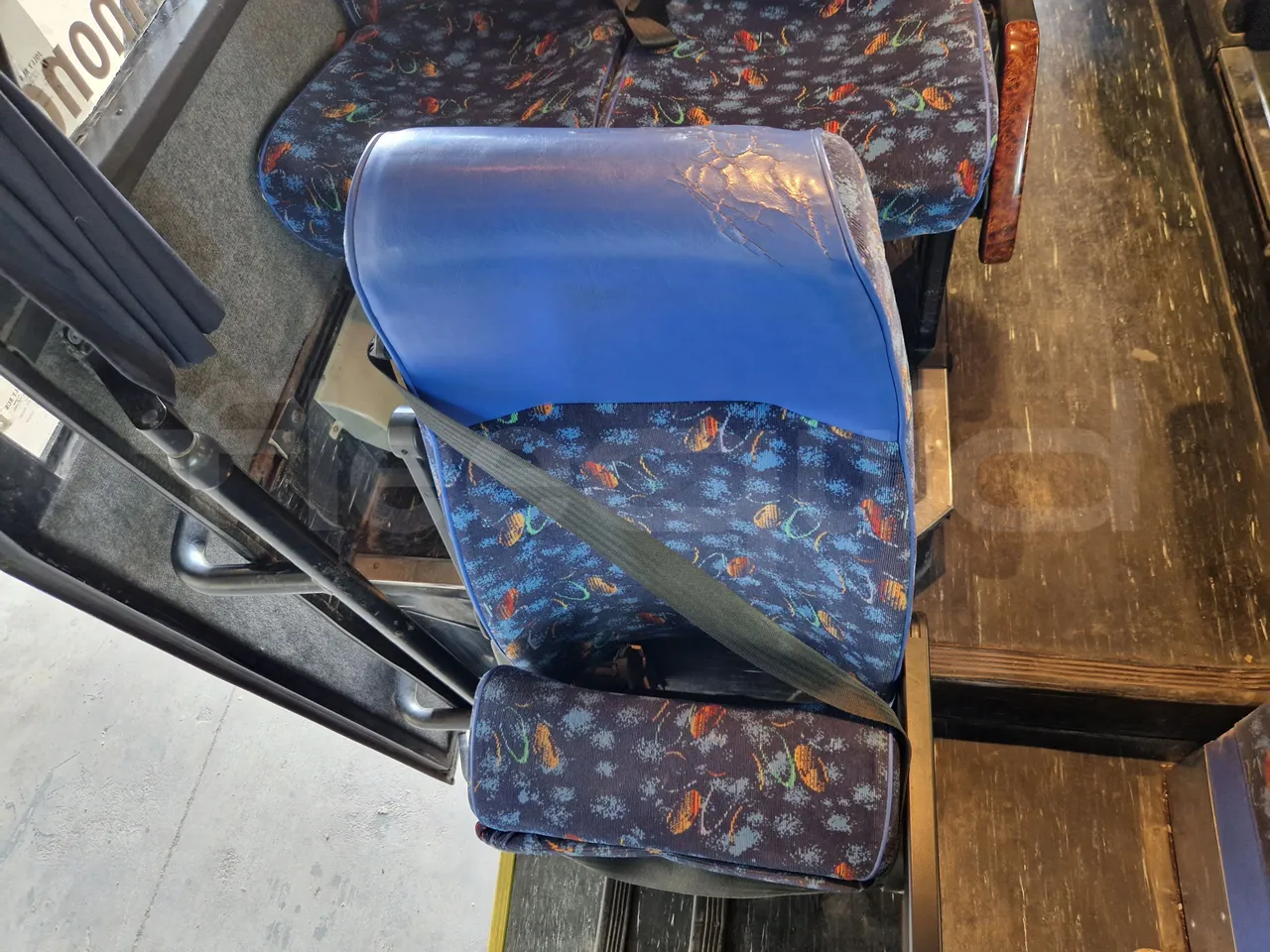 Iveco 65C15/70 JB - hostess seat photo