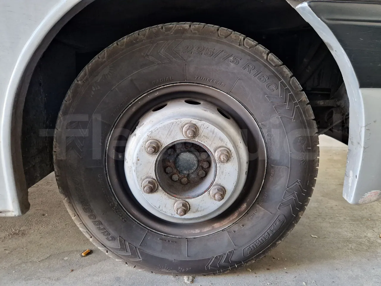 Iveco 65C15/70 JB - front left tire measurements