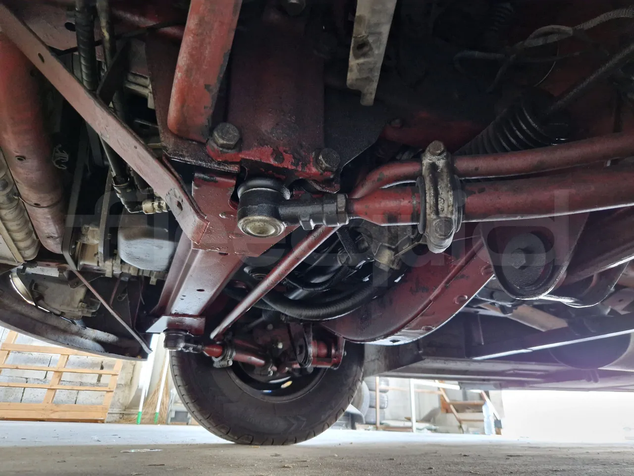 Iveco 65C15/70 JB - front axle left side