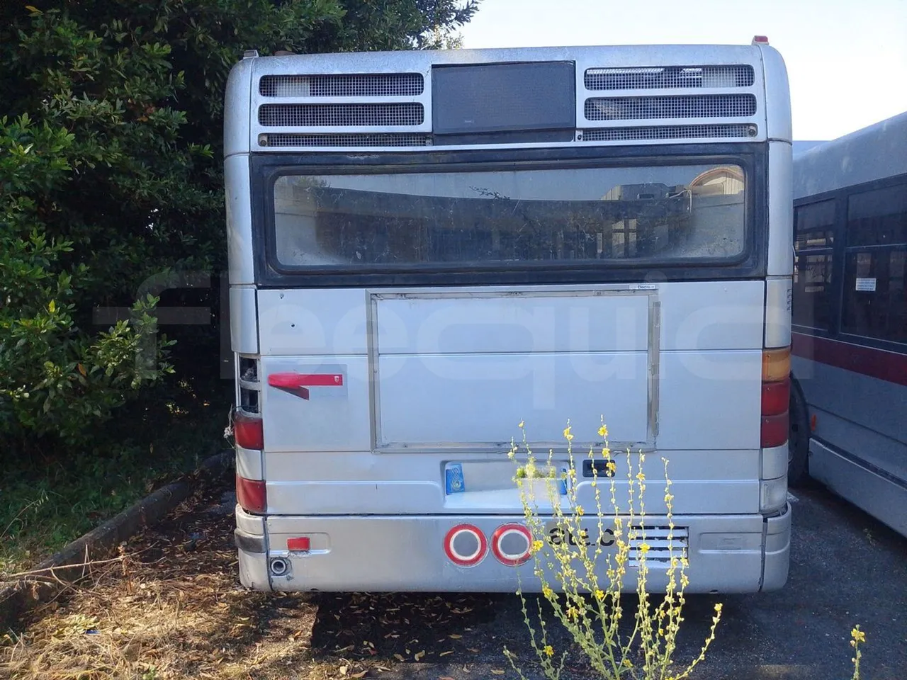 Iveco 491/3P 491-3P/ Euro 3 - 213 Kw - 11,995Mt - rear hatch closed