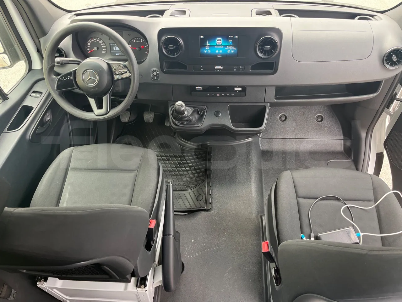 Mercedes-Benz Sprinter 906AC35 - EUR6 - 105kW - 5.932m - buttons panels on