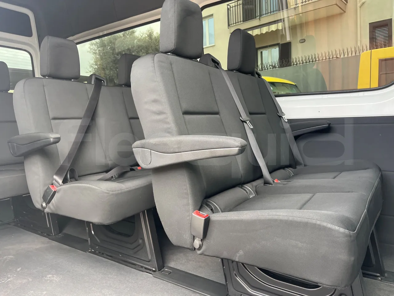 Mercedes-Benz Sprinter 906AC35 - EUR6 - 105kW - 5.932m - single seat detail