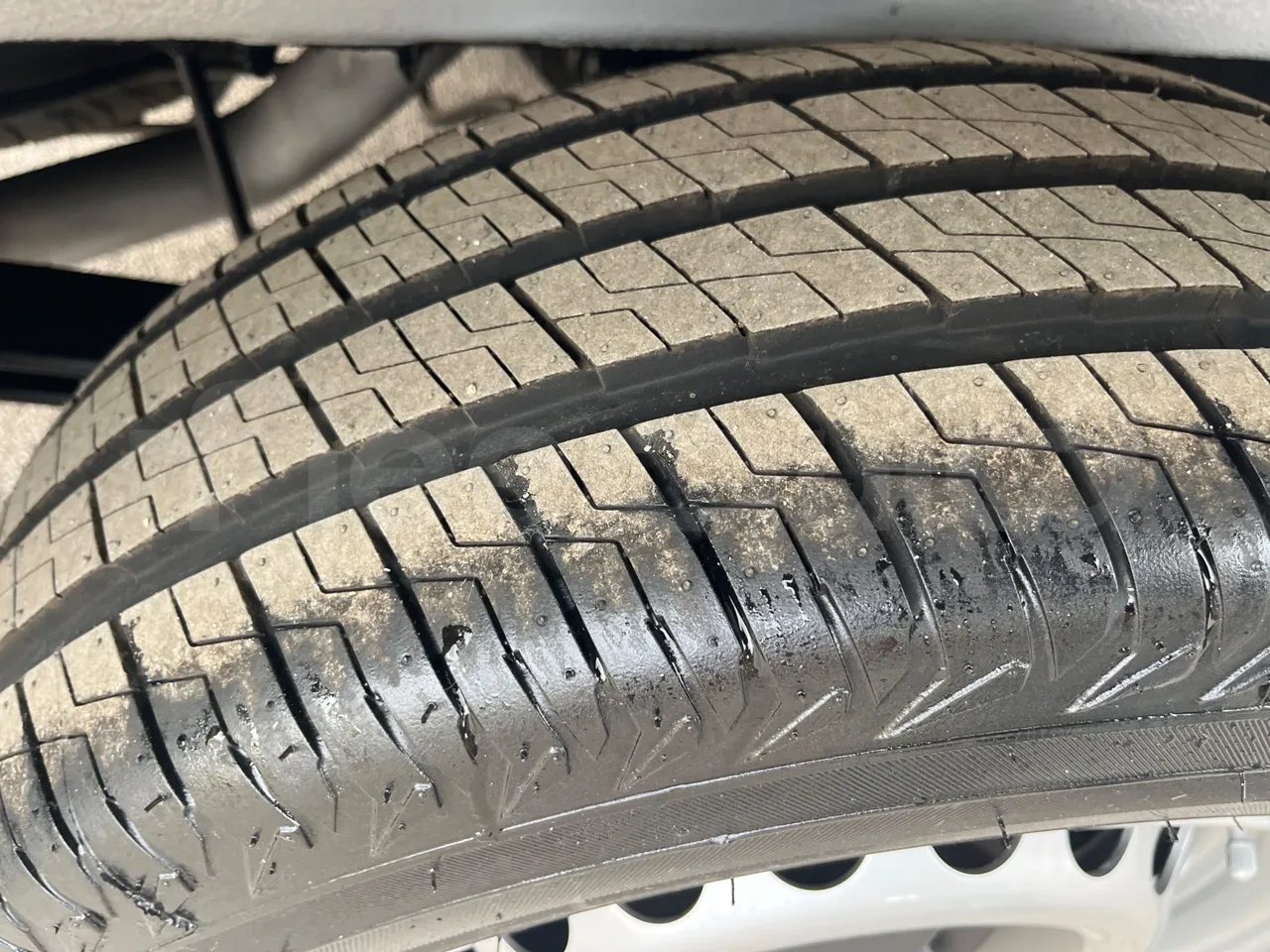 Mercedes-Benz Sprinter 906AC35 - EUR6 - 105kW - 5.932m - tread condition second axle tires left