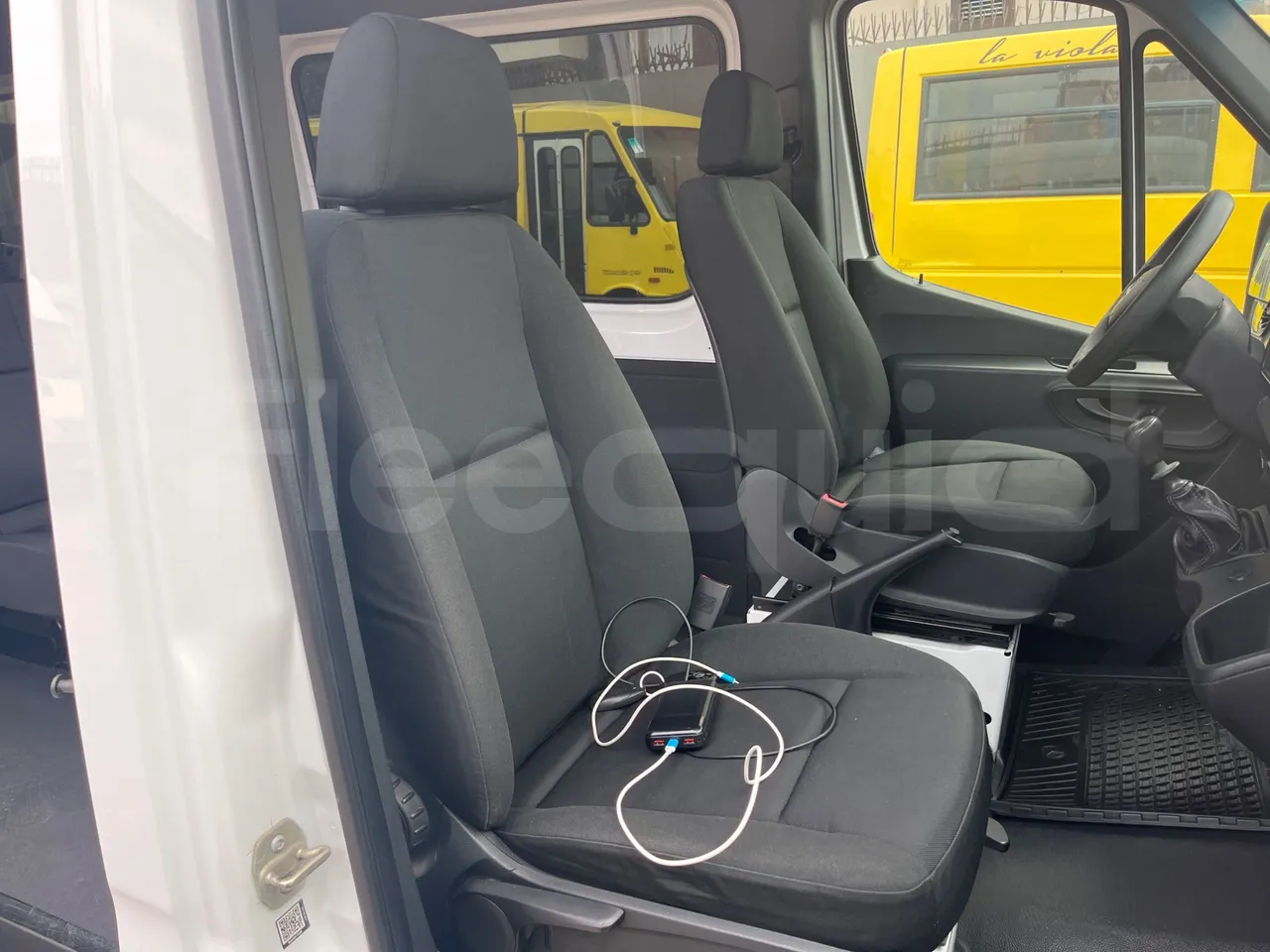 Mercedes-Benz Sprinter 906AC35 - EUR6 - 105kW - 5.932m - hostess seat photo