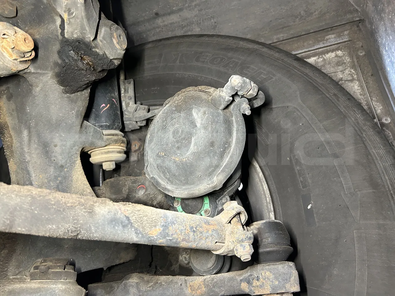 Setra S415 - First Axle Brake Calipers Left Side