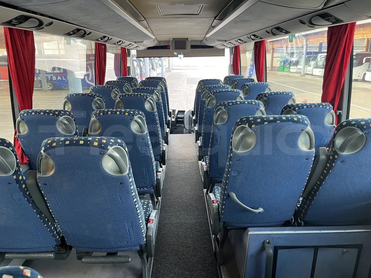 Setra S415 - Forward Seats From Middle Position