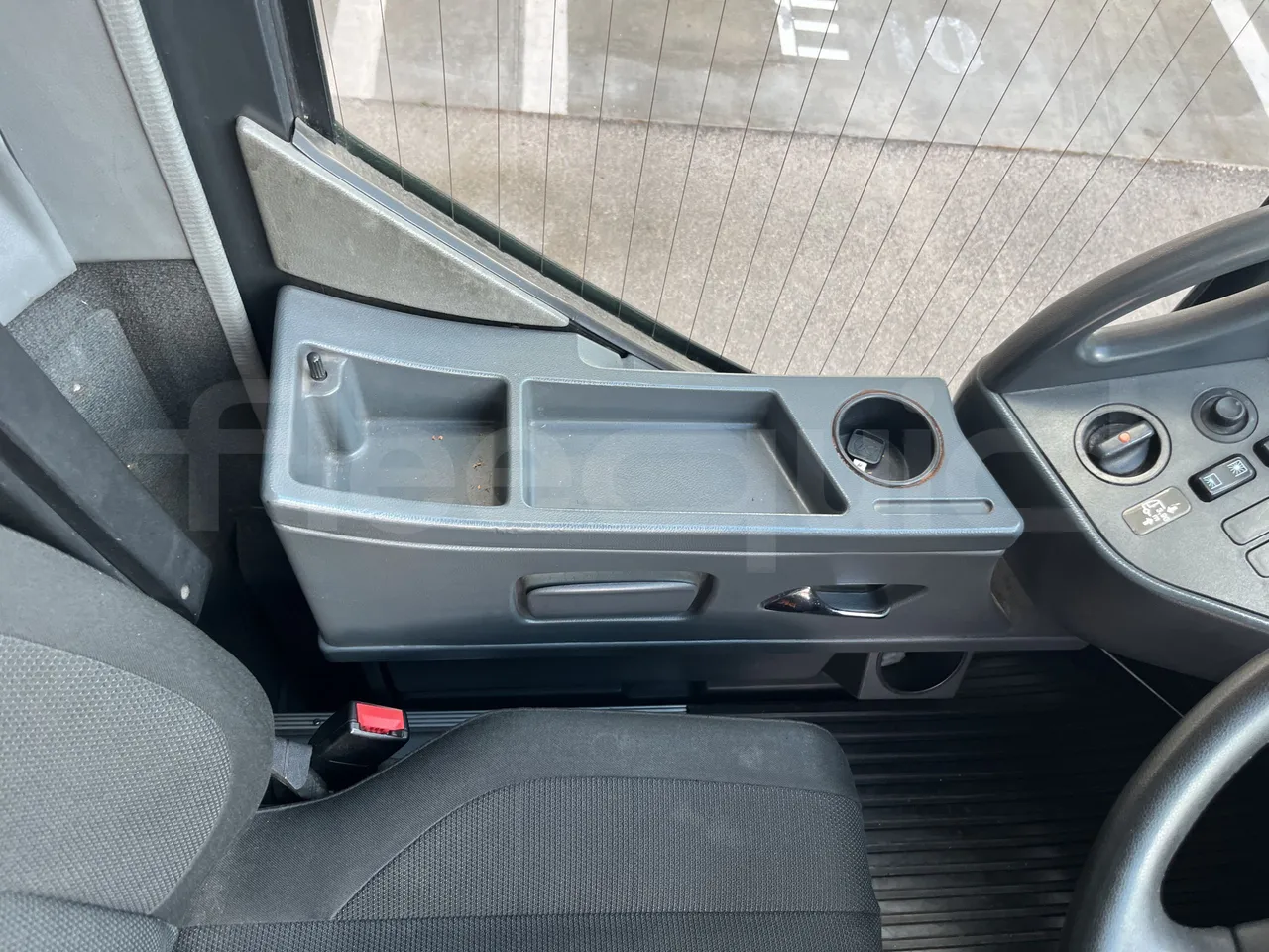 Setra S415 - Onboard Device 3 Left Side