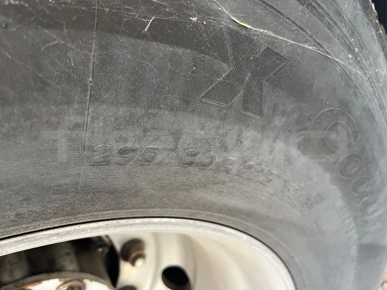 Setra S415 - Second Axle Left Side: Tyre Size
