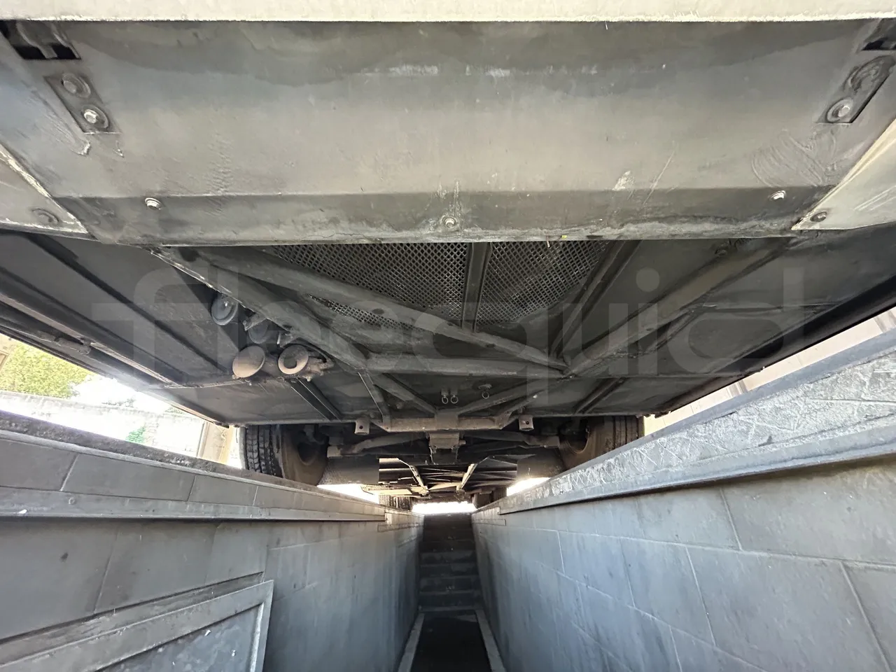 Setra S415 - Front Undercarriage