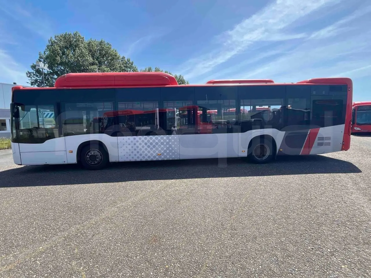 Mercedes-Benz Citaro - left side photo