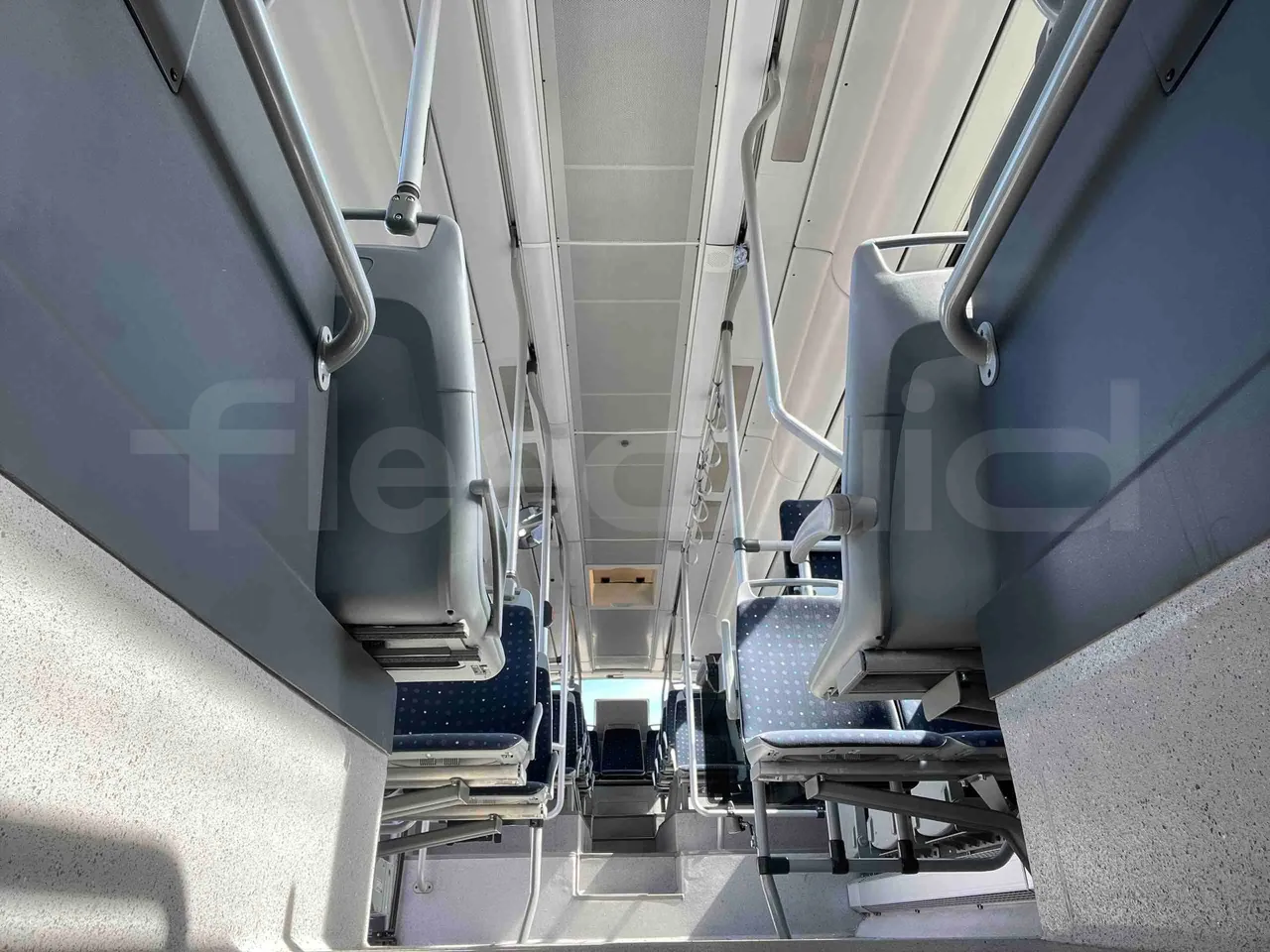 Scania Citywide - seat brackets photo