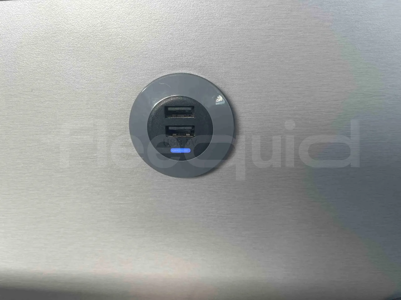 Scania Citywide - usb charging detail