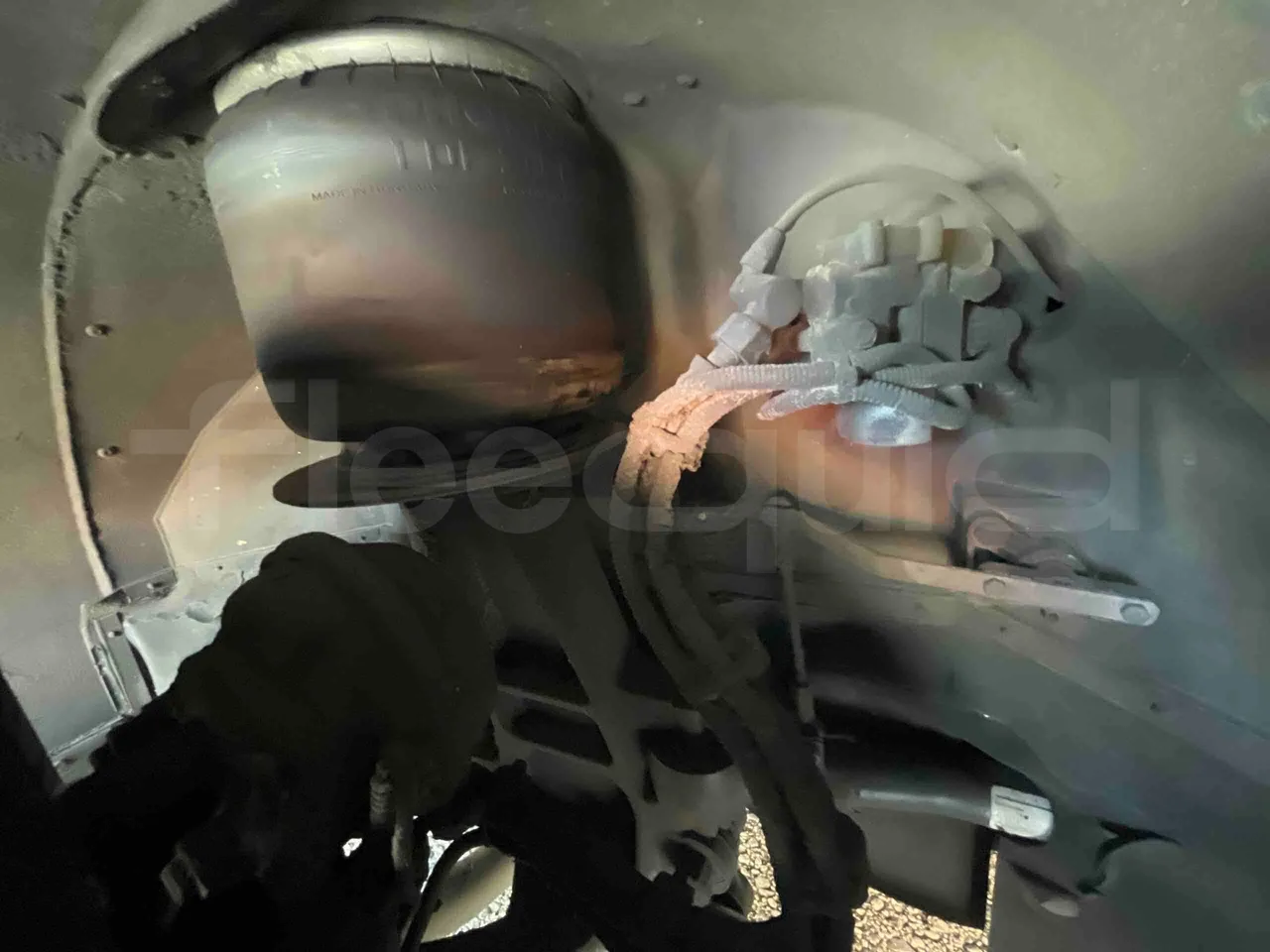 Scania Citywide - front shock absorbers right