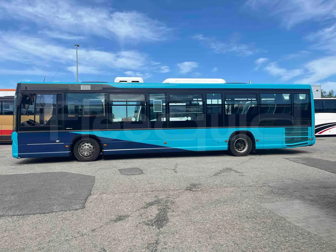Scania Citywide - left side photo