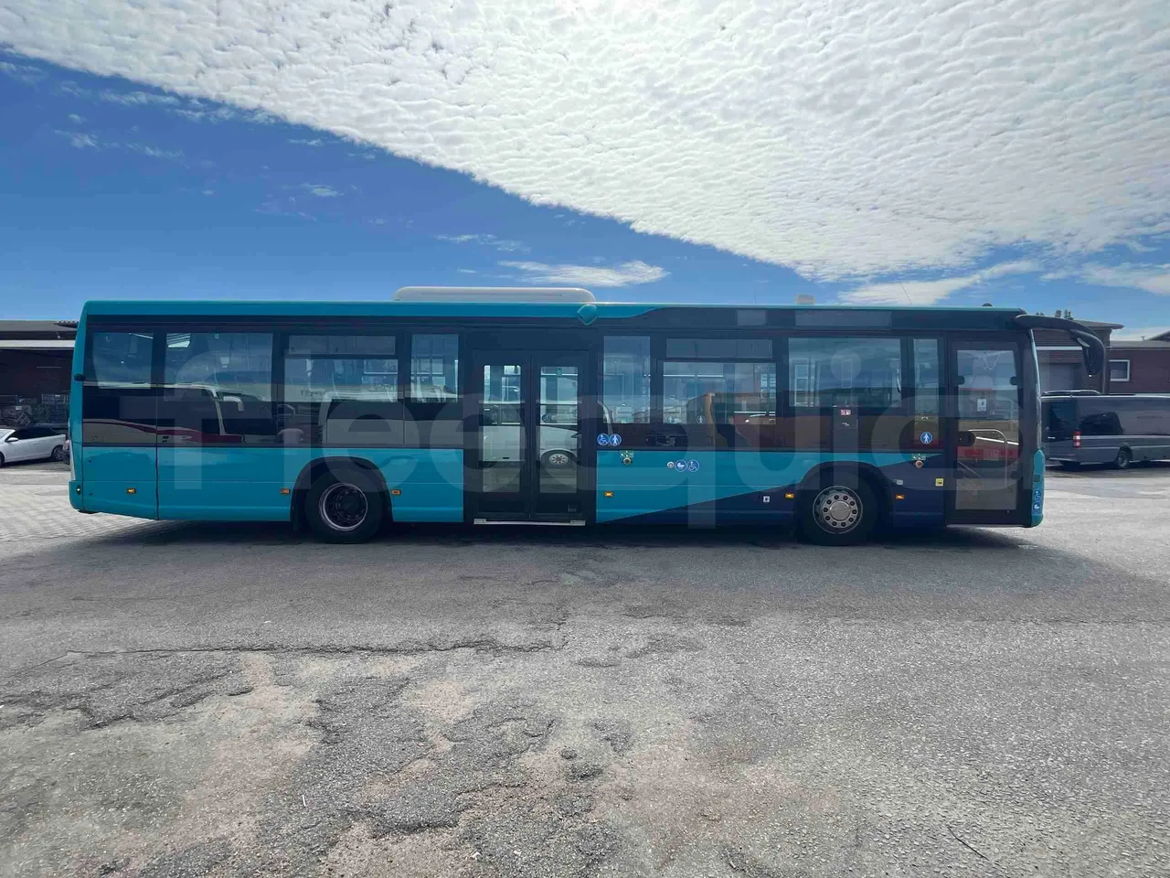 Scania Citywide - right side doors closed