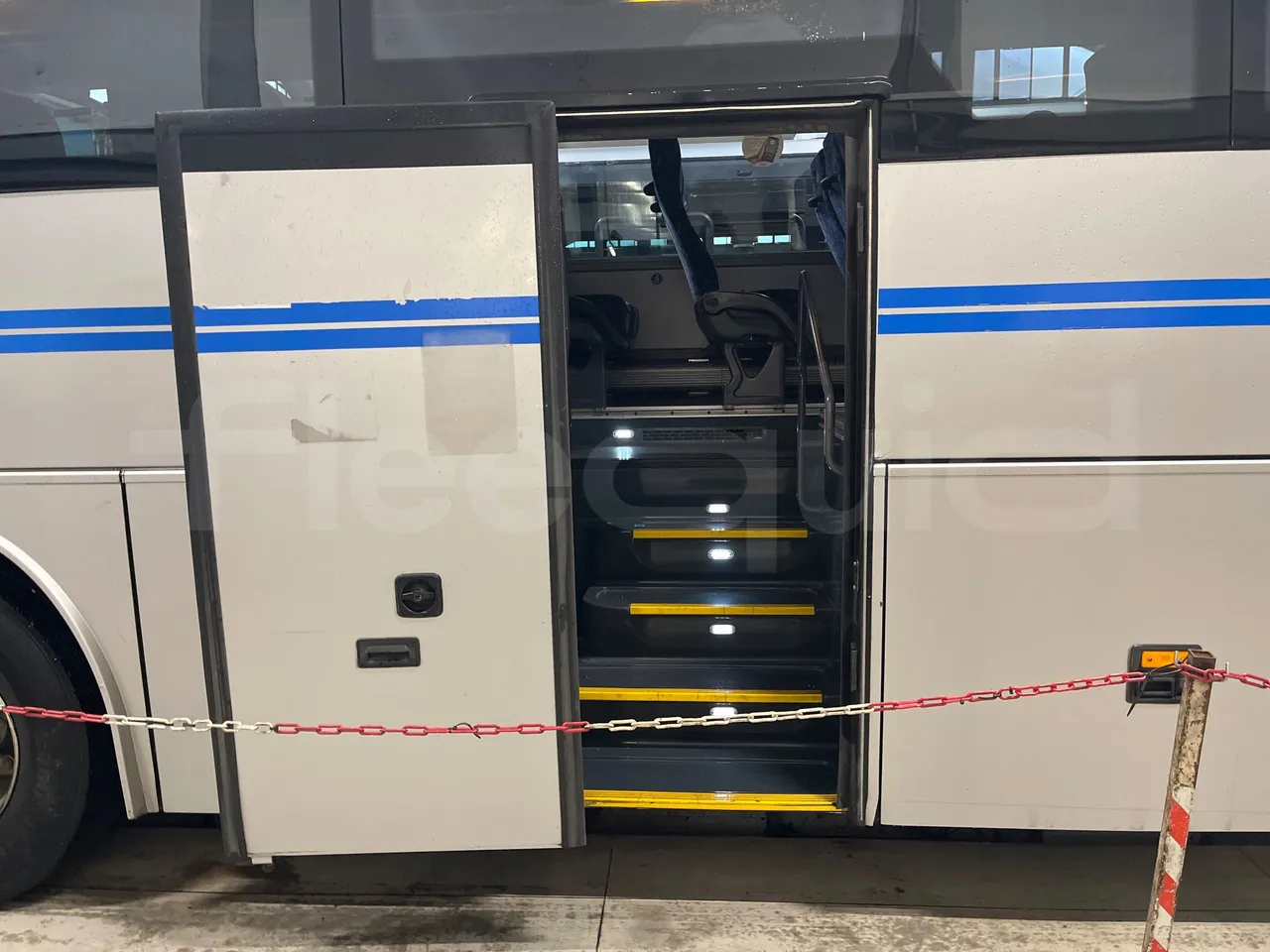 Temsa Safari RD RAT153 - EUR5 - 266kW - 12.200m - front door 2 open