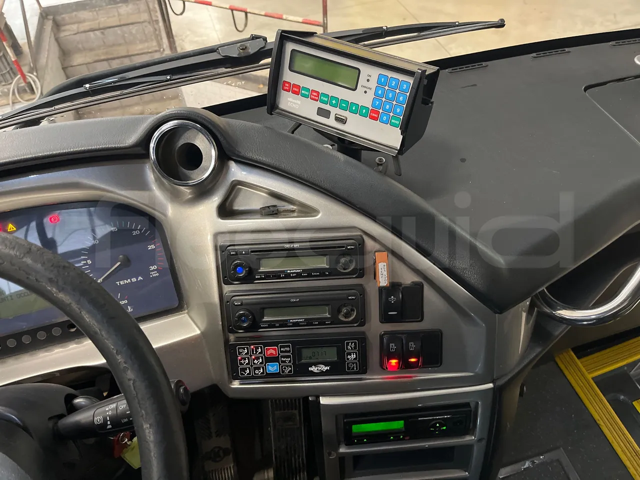 Temsa Safari RD RAT153 - EUR5 - 266kW - 12.200m - radio accessories photo