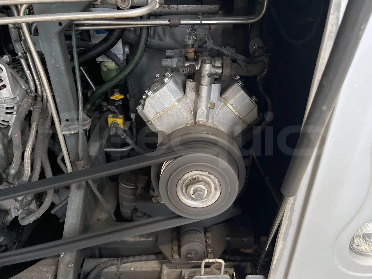 Temsa Safari RD RAT153 - EUR5 - 266kW - 12.200m - air conditioning compressor