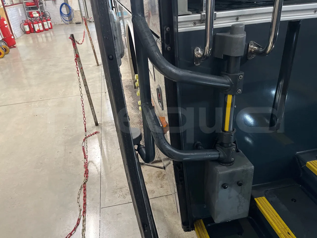 Temsa Safari RD RAT153 - EUR5 - 266kW - 12.200m - door mechanism photo