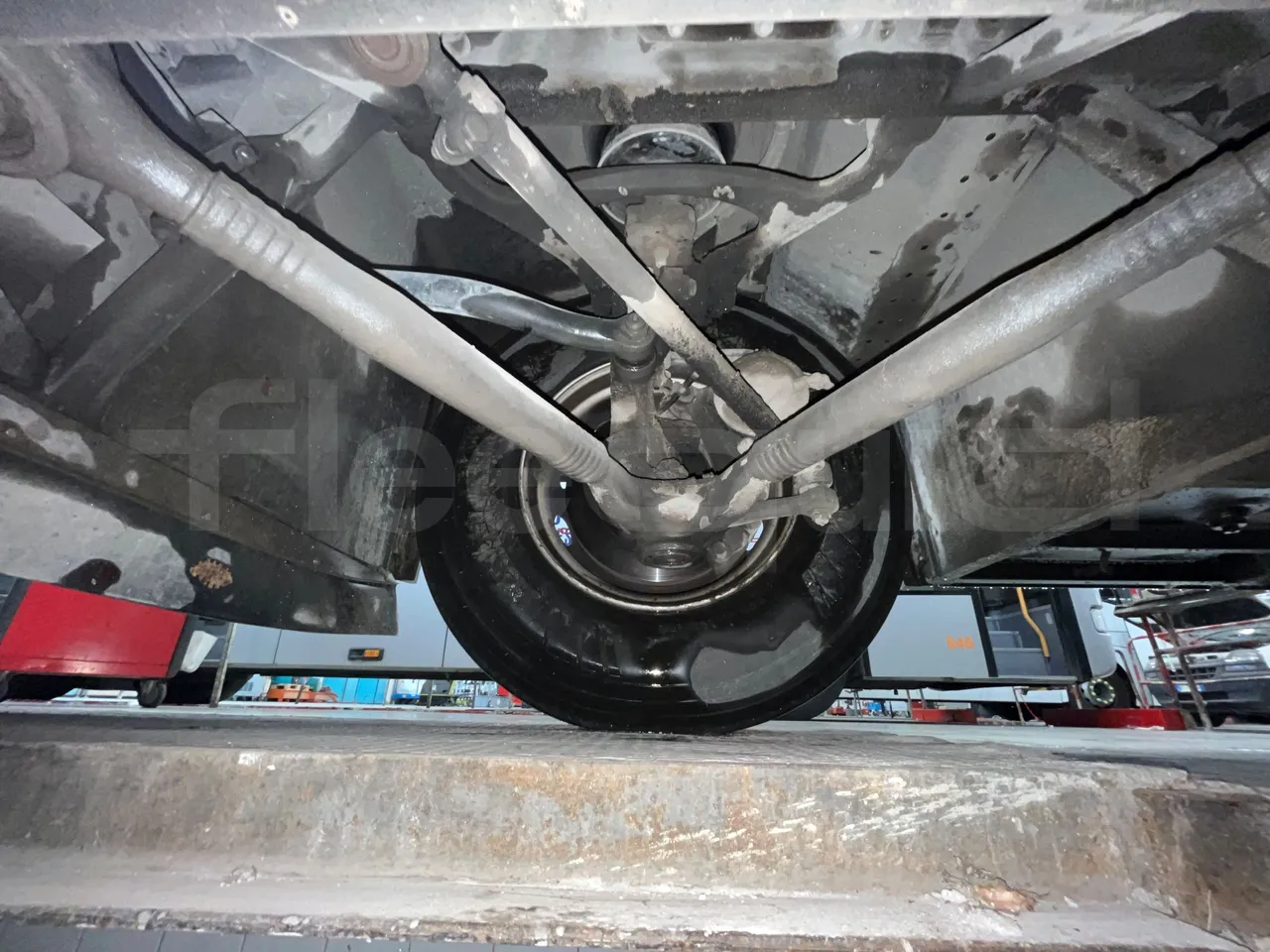 Temsa Safari RD RAT153 - EUR5 - 266kW - 12.200m - axel 3 shock absorbers 2 left